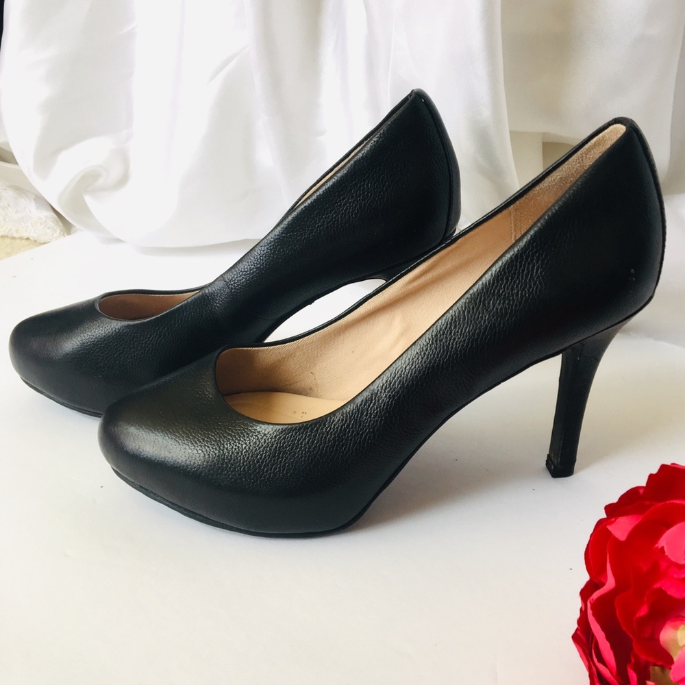 Rockport Black Heels Leather Seven to 7 Size 7